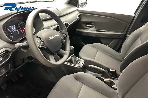 Dacia Sandero 6 of 18
