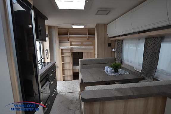 Hobby 560 KMFe De Luxe 7 of 11