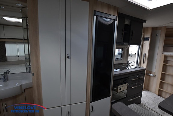 Hobby 560 KMFe De Luxe 10 of 11