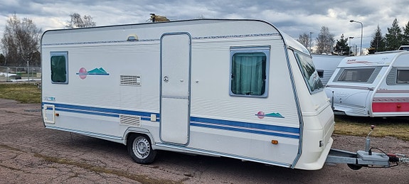 Adria Unica B 502 UP