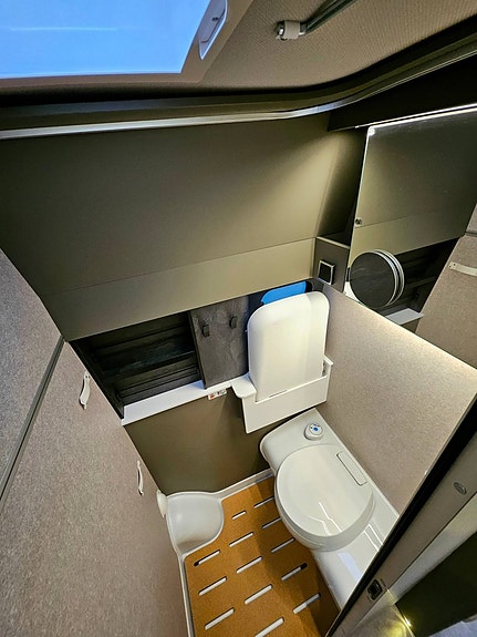 Hymer Grand Canyon S Xperience 9 of 20