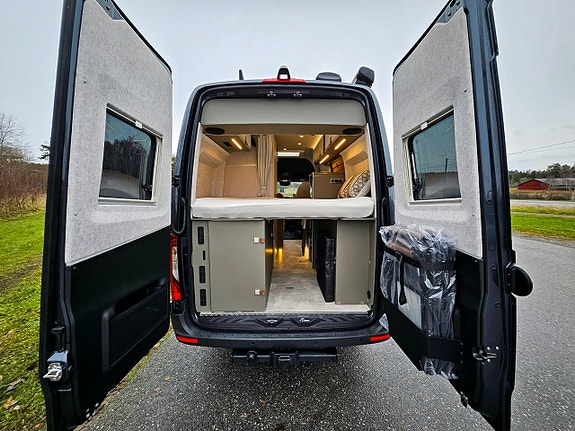 Hymer Grand Canyon S Xperience 11 of 20