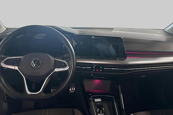 Volkswagen Golf Alltrack 8 of 23