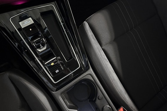Volkswagen Golf Alltrack 10 of 23
