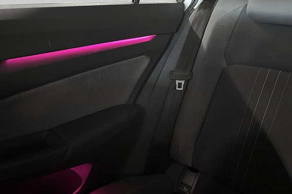 Volkswagen Golf Alltrack 16 of 23