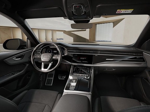 Audi Q8 4 of 5