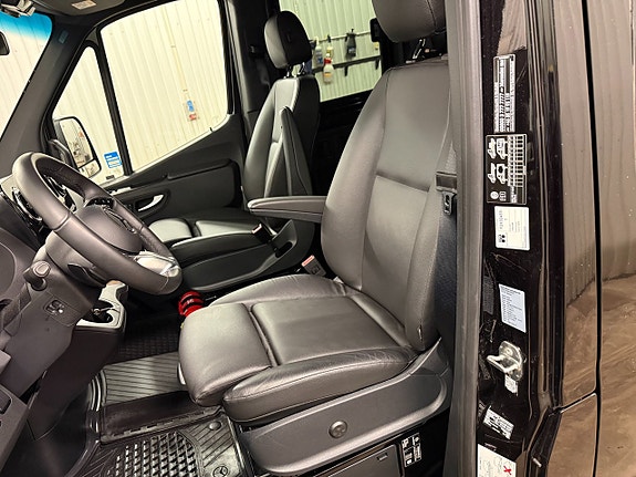 Mercedes-Benz Sprinter 519 15 of 26
