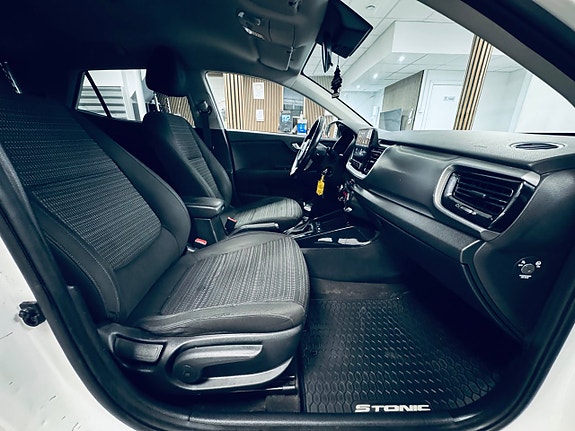 Kia Stonic 17 of 21