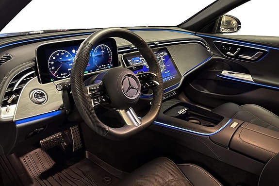 Mercedes-Benz E300 de 12 of 20