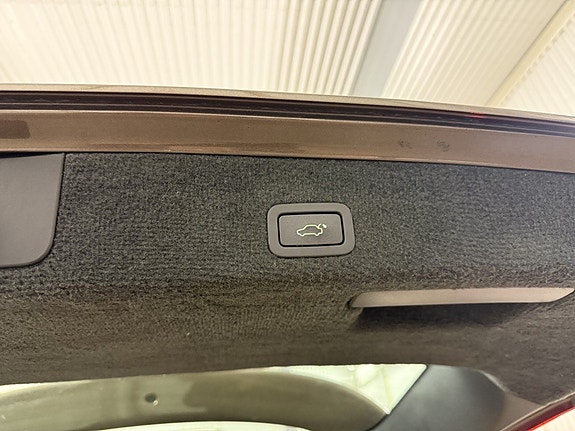 Volvo XC70 8 of 27