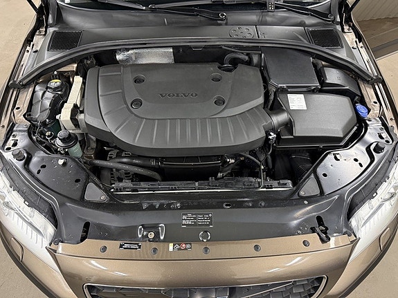 Volvo XC70 26 of 27