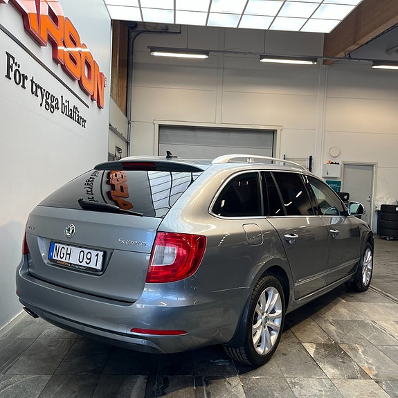 Skoda Superb 4 of 5