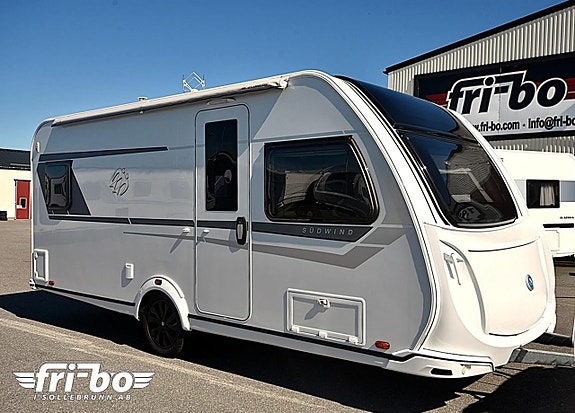 Knaus 500 UF Südwind, Dubbelbädd