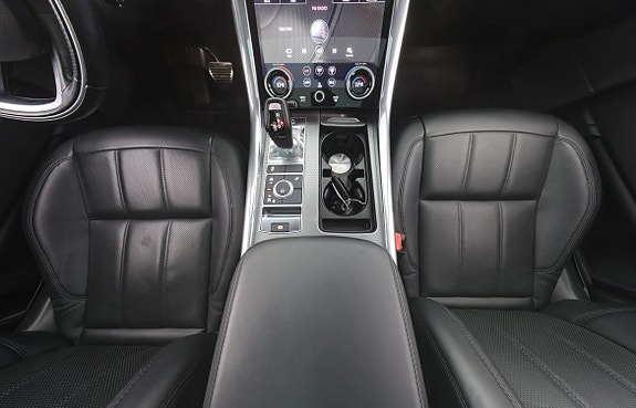 Land Rover Range Rover Sport 20 of 30