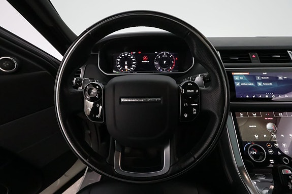 Land Rover Range Rover Sport 16 of 30