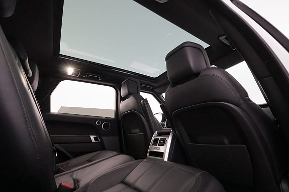 Land Rover Range Rover Sport 23 of 30