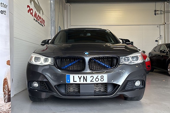 BMW 335d 3 of 5