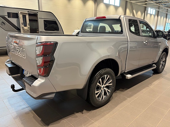 Isuzu D-max 9 of 17
