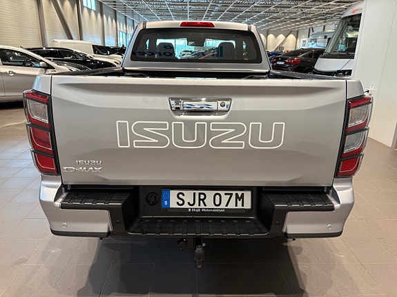Isuzu D-max 6 of 17