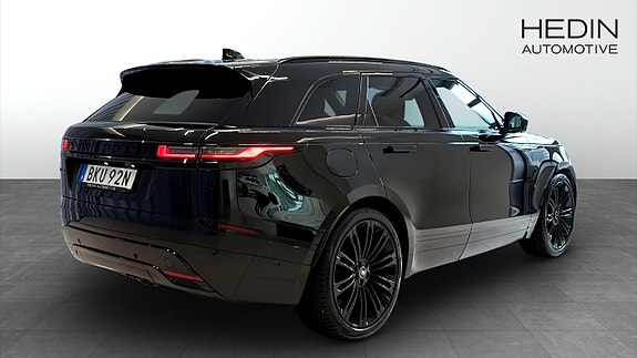 Land Rover Range Rover Velar 2 of 5