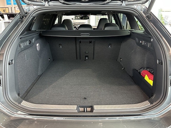 Volkswagen Passat 20 of 20