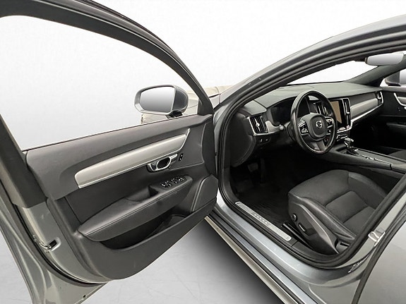 Volvo S90 9 of 30