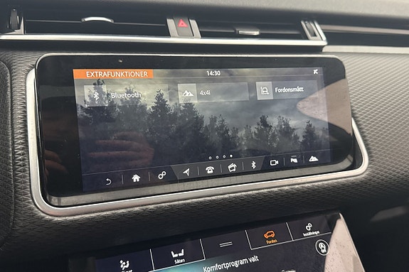 Land Rover Range Rover Velar 21 of 30