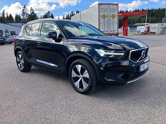 Volvo XC40 11 of 21