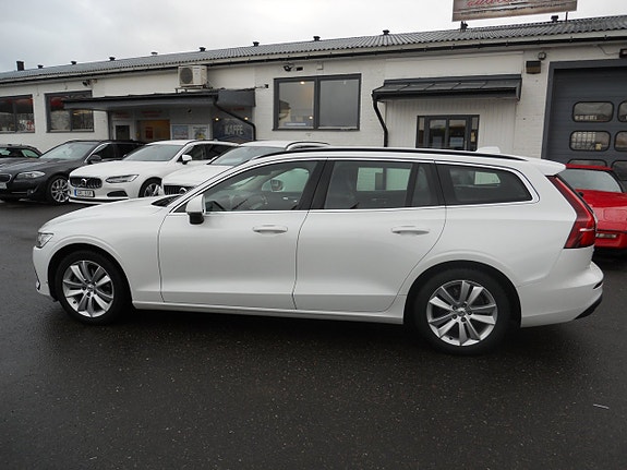 Volvo V60 4 of 5