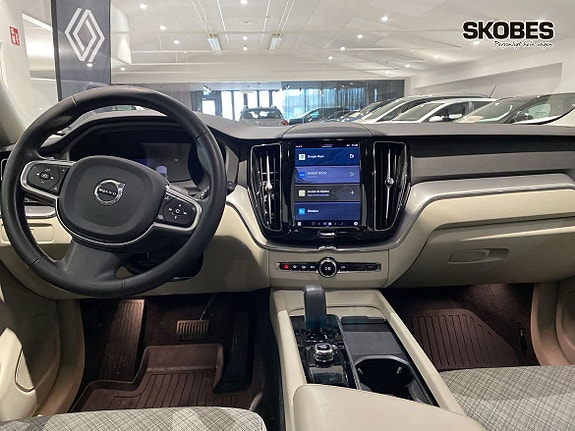 Volvo XC60 12 of 17