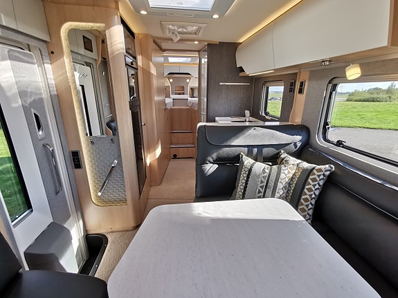 Hymer Masterline I 780 Blackline 4 of 24