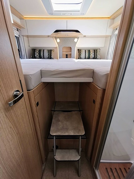 Hymer Masterline I 780 Blackline 13 of 24