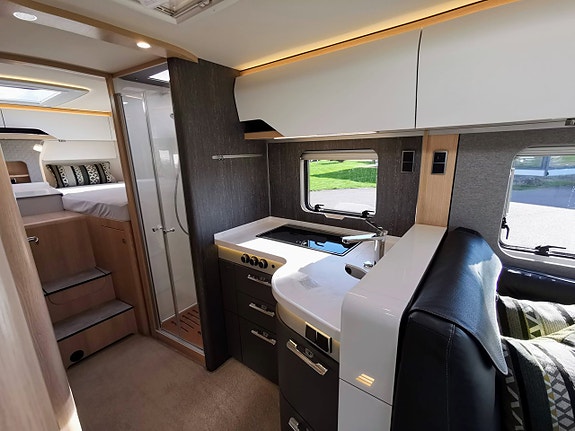 Hymer Masterline I 780 Blackline 8 of 24