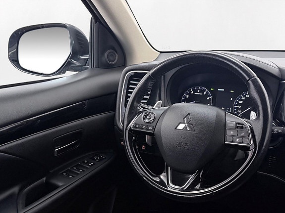 Mitsubishi Outlander 17 of 30