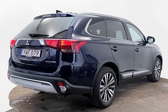 Mitsubishi Outlander 6 of 30
