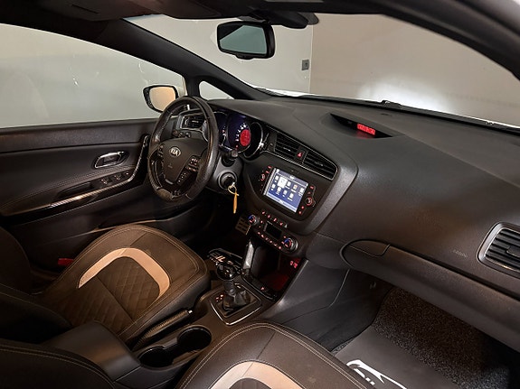 Kia Ceed 14 of 15