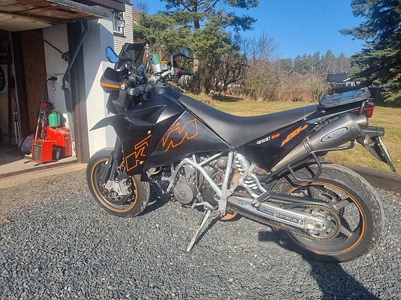 KTM 950 SM 3 of 6