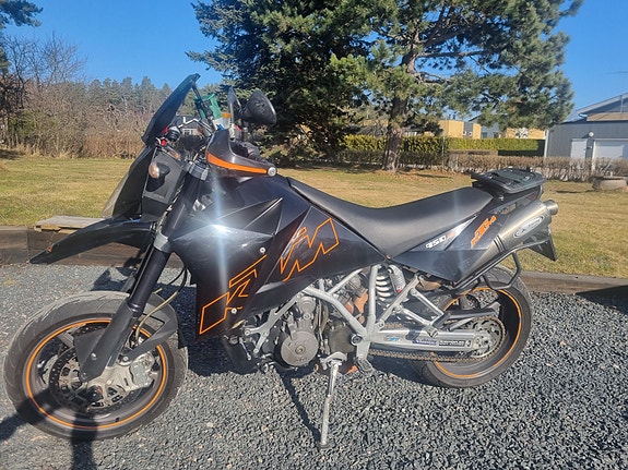 KTM 950 SM 2 of 6
