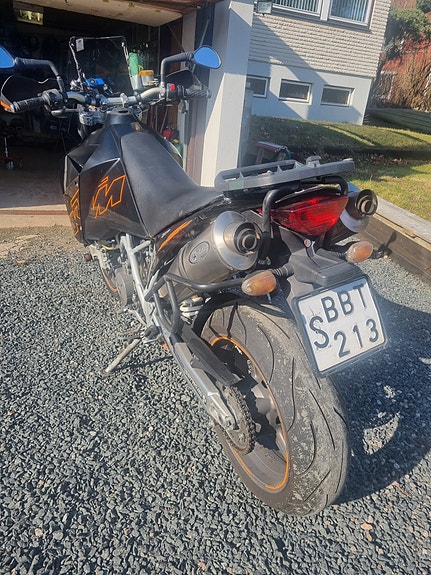 KTM 950 SM 5 of 6