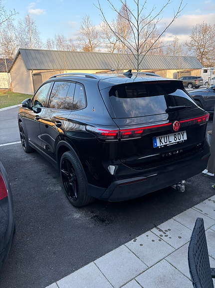 Volkswagen Tiguan 4 of 11