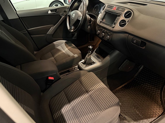 Volkswagen Tiguan 12 of 15