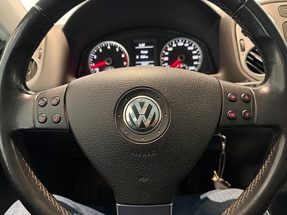 Volkswagen Tiguan 14 of 15