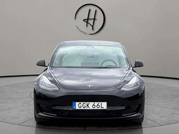 Tesla Model 3 3 of 30