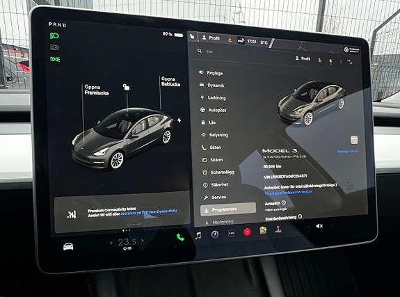 Tesla Model 3 26 of 30