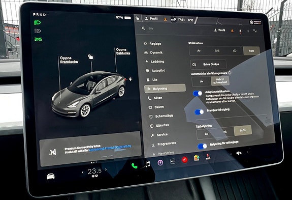 Tesla Model 3 20 of 30