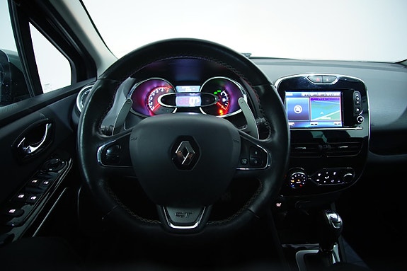 Renault Clio 15 of 20