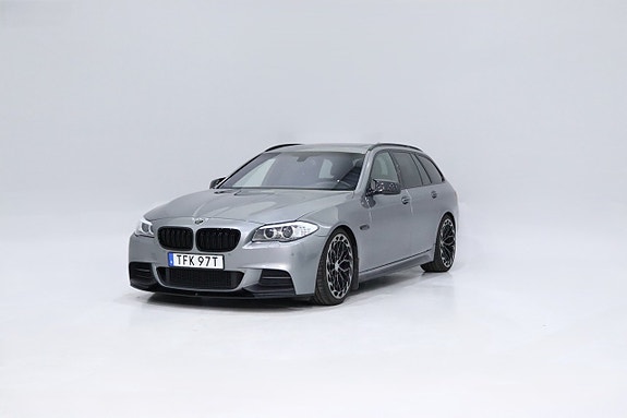 BMW M550d 4 of 5