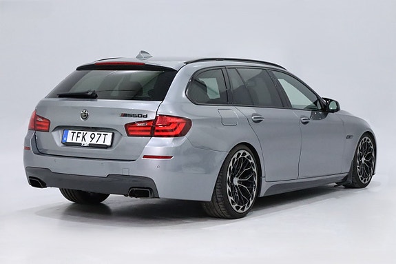BMW M550d 10 of 27