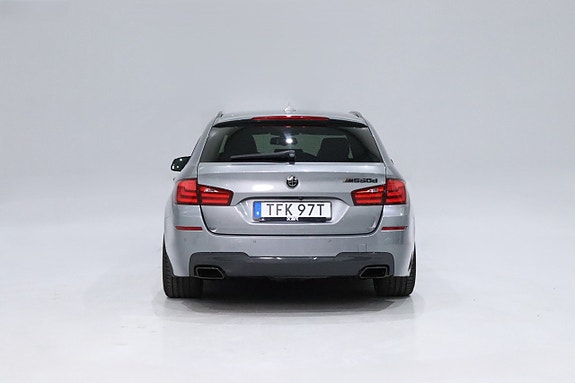 BMW M550d 9 of 27