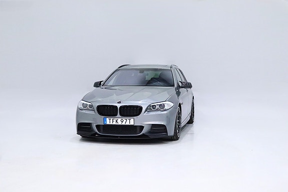 BMW M550d 3 of 5